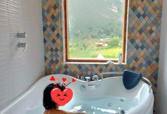 Habi Wasi entire apartment has rooms with a private hot tub