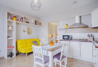 Casaticcio has Balcony rooms