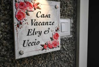 Elvy e Uccio has Balcony rooms