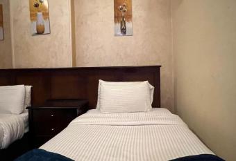 Mastaba Giza plateau Hotel has rooms with a private hot tub