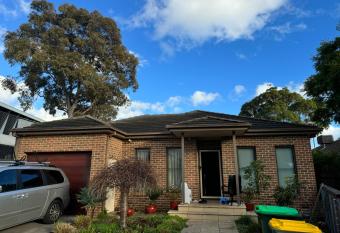 Spacious house next to McKinnon Secondary College allows 18 year olds to book a room
