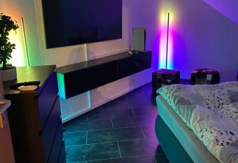 EM 2024 Dachgeschosswohnung 30 min vom Stadion Dortmund und Gelsenkirchen entfernt has Balcony rooms