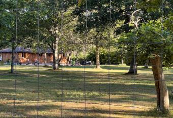 Location dans un airial has Balcony rooms