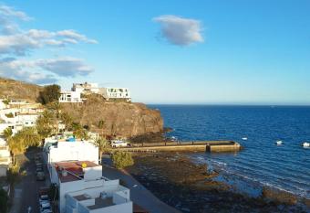 Roque has Balcony rooms