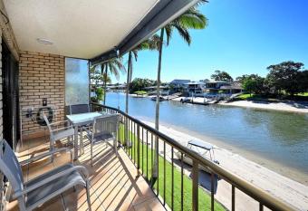 Mooloolaba Tranquil Hideaway has Balcony rooms
