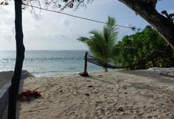 L Escapade Beach Villa has Balcony rooms