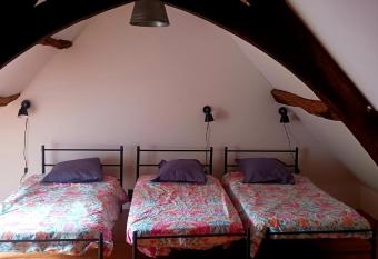 Gite du canal has Balcony rooms