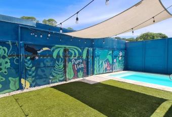 Casa Pura Vida en Playa Herradura, Costa Rica! has Balcony rooms