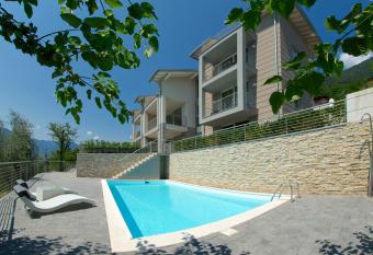 Residenza Simona has Balcony rooms