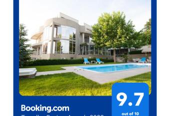 Bruxelles Guesthouse Craiova has Balcony rooms