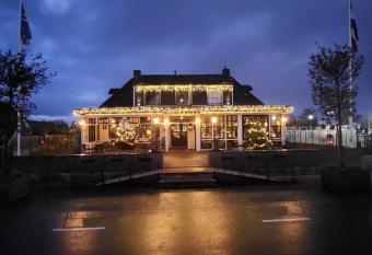 Caf   Brasserie Het Heerenhuis allows 18 year olds to book a room