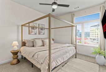 Amp King Pool Fitness Game Room Rogers AR 2 BR House allows 18 year olds to book a room