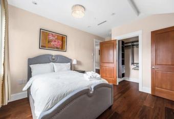 No 4                                                           has Balcony rooms