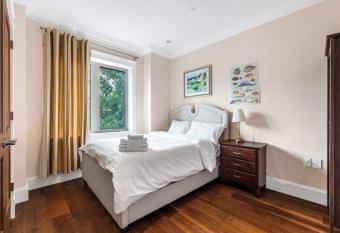 No 5                                                             has Balcony rooms