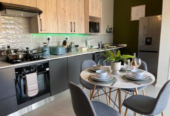 Cozy retreat in Carlswald allows 18 year olds to book a room