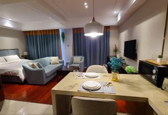 A New and Luxurious Vientiane Suite Apartment has Balcony rooms