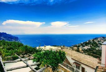 Casa Vacanza Panorama has Balcony rooms