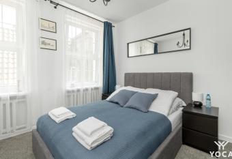 Heart Of Old Town Gdansk by YOCA has rooms with a private hot tub