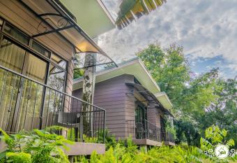 Caba  as Green House has Balcony rooms