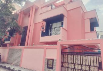 Relax Villa has Smoking/Balcony rooms