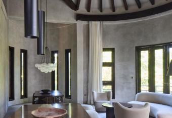 Villa Abrazos San Pedro has Balcony rooms