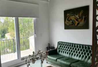 Ensue  o allows 18 year olds to book a room