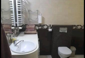 Du  e mieszkanie has Balcony rooms