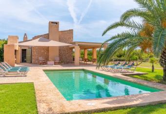 Son Floriana has Balcony rooms