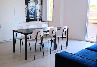 SE112 - Senigallia, nuovo quadrilocale con aria condizionata has Balcony rooms