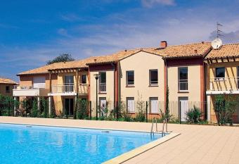 (null) has Balcony rooms