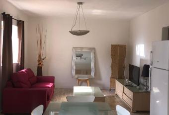 F6 Apartment near the Beach in Sliema has Balcony rooms