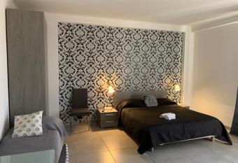 Raggio di Sole has Balcony rooms