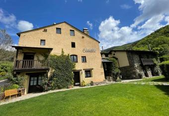 Hotel Cruells has Balcony rooms