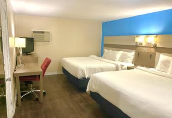 Turbeville Inn & Suites-I95 allows 18 year olds to book a room