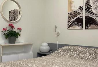 Lake Garda relax allows 18 year olds to book a room