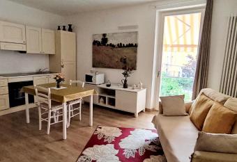 La Casa Gialla allows 18 year olds to book a room