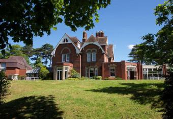 Stourport Manor Hotel allows 18 year olds to book a room