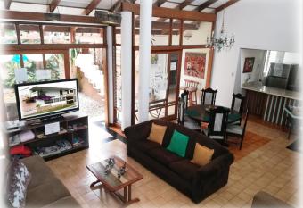 Gaudys Hostel allows 18 year olds to book a room