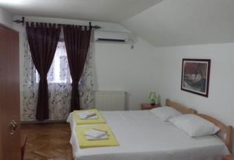 Studio Zlatnik has Balcony rooms