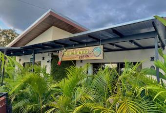 Chachagua Sloth Villa has Balcony rooms