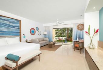 Ziva Riviera All Inclu has Balcony rooms