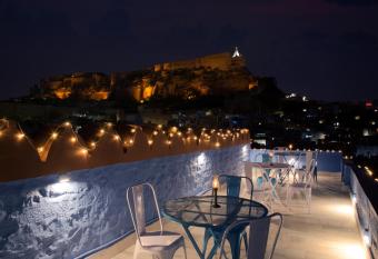 Jewel Palace Haweli has Balcony rooms