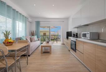 Andreas Rodos Apartment allows 18 year olds to book a room