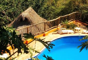 Caba  as Telay   has Balcony rooms