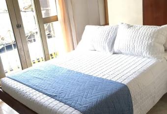 Hotel Armont allows 18 year olds to book a room