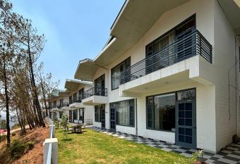 Pure life cottages has Smoking/Balcony rooms