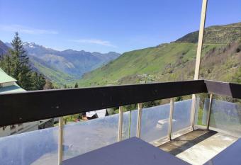 (null) has Balcony rooms