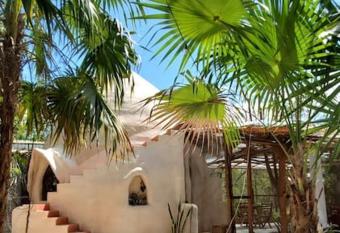 Casa Domo has Balcony rooms