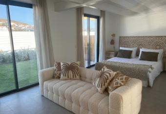 Casa Zavial has Balcony rooms