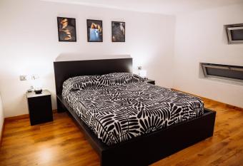 Free private parking & wifi - Loft Adriano allows 18 year olds to book a room